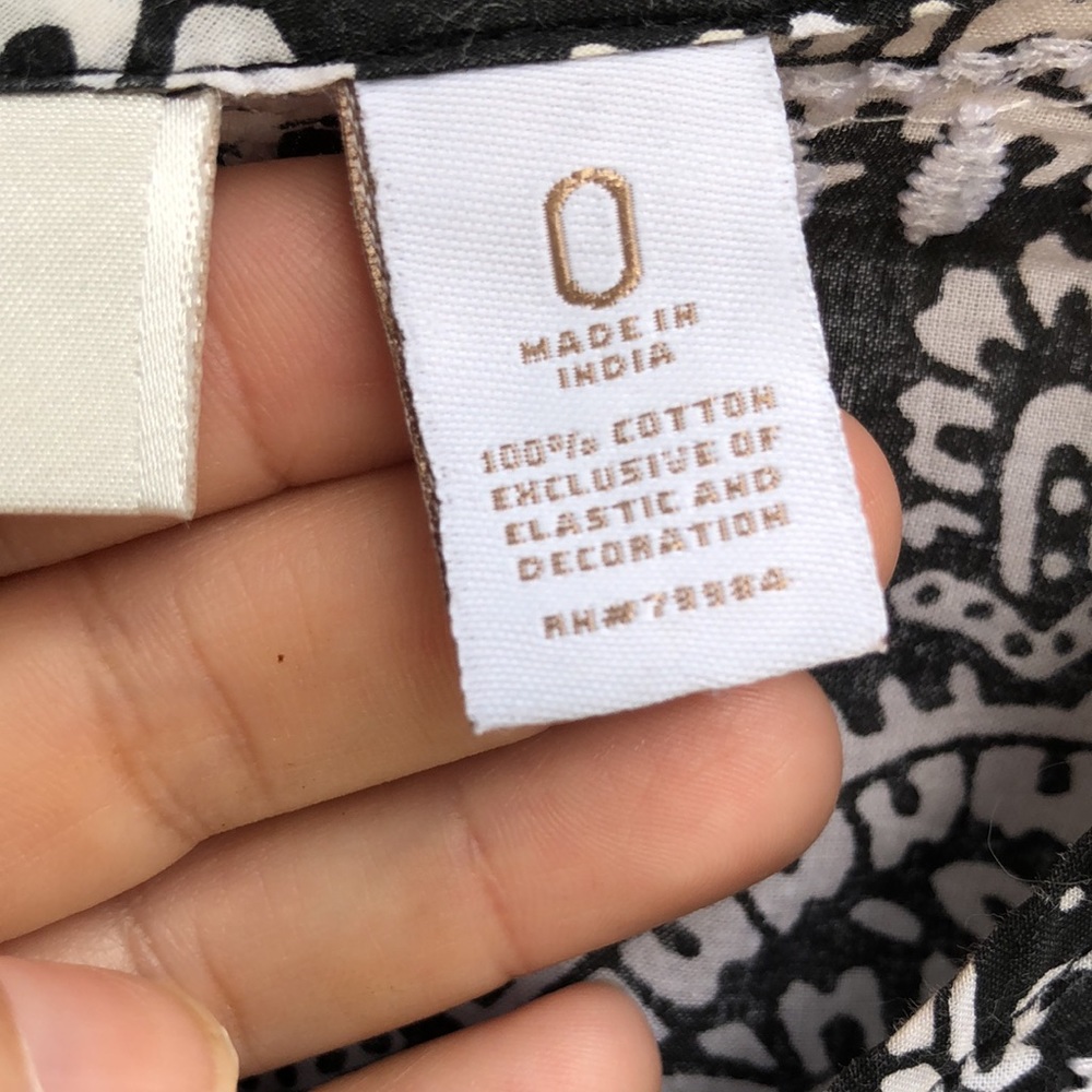 CHICO’S 100% Cotton Embroidered Blouse w/Elastic Waist - Picture 3 of 9